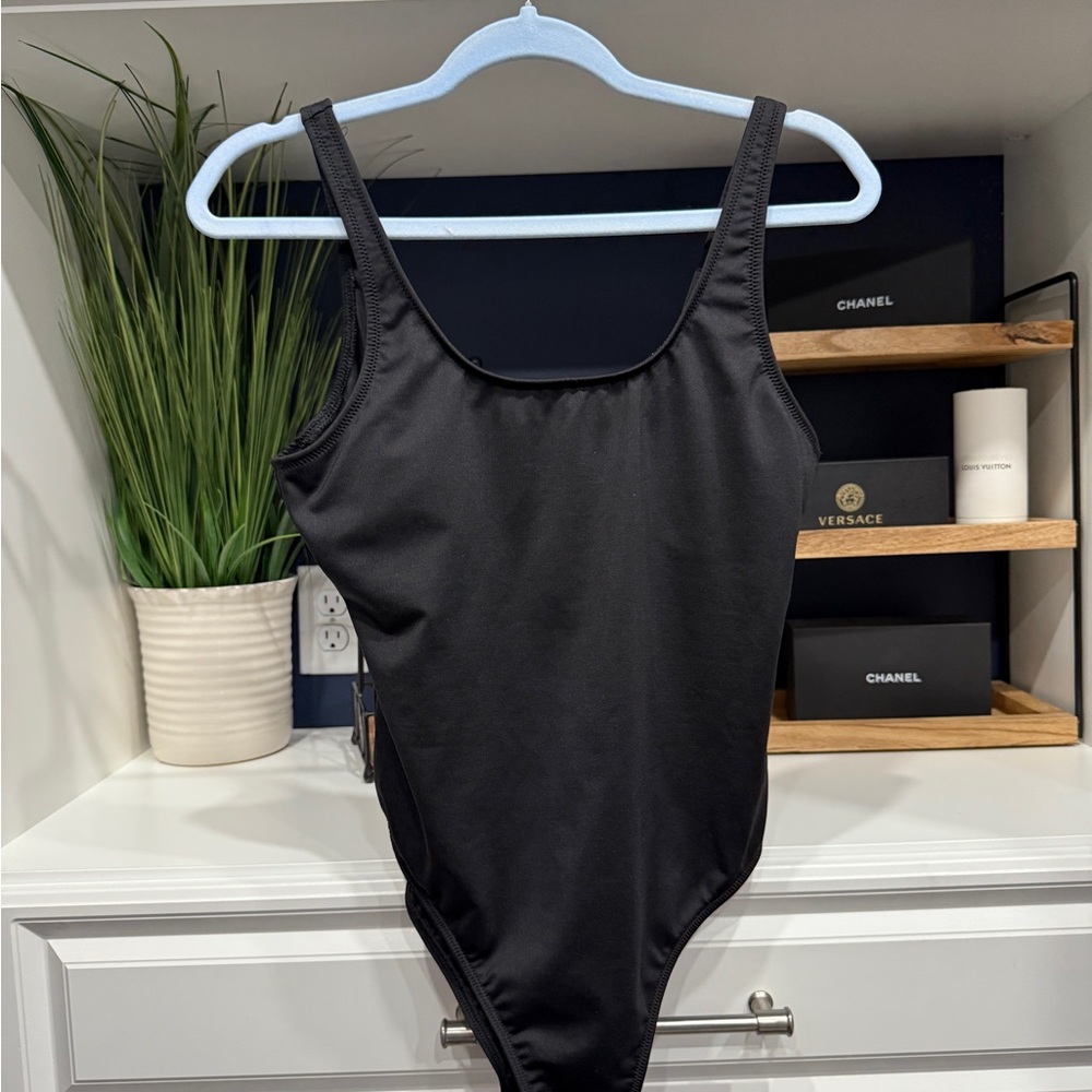 PINK Victoria's Secret SZ M Black Bodysuit One Piece - Picture 1 of 4